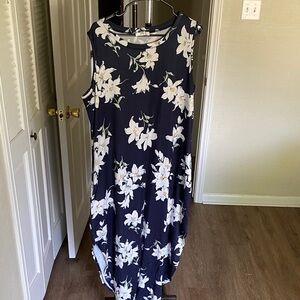 Floral Sleeveless Navy Dress